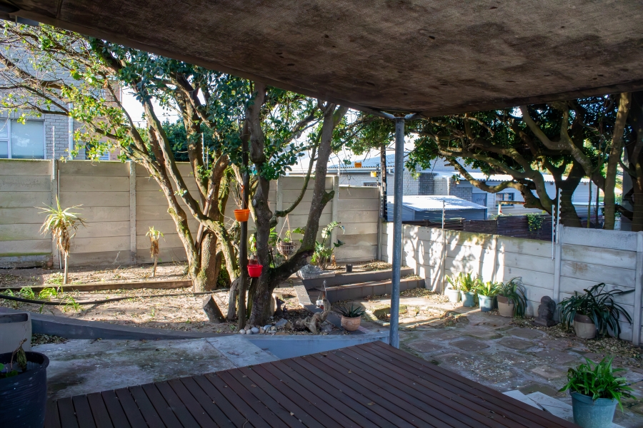 3 Bedroom Property for Sale in De Kelders Western Cape